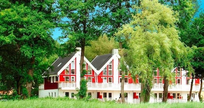 Maisonette-Apartment „Bornholm“ 103m² für 6 Pers. im Schlosspark Bad Saarow, Sauna, Whirlpool und Kamin