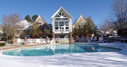 Family friendly condo! Water Park, Bush Gardens, Historic Williamsburg