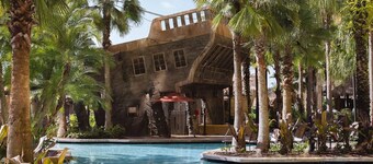 Wyndham Bonnet Creek -Lazy River, Mini Golf, Pools– Steps from Disney Magic-2 Bd