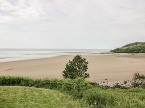 Beach nearby - Thistle Dubh (Dalbeattie)
