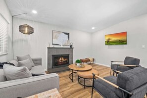 TV, fireplace, offices