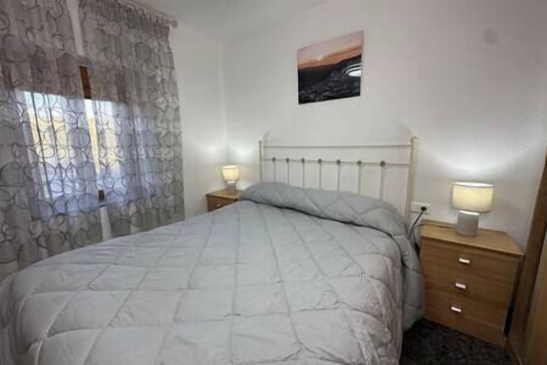 4 dormitorios, tabla de planchar con plancha, wifi y ropa de cama