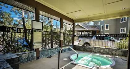 Hotel-Style Studio Suite | Hot Tub | Sauna | BBQ