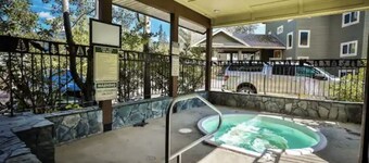 Hotel-Style Studio Suite | Hot Tub | Sauna | BBQ