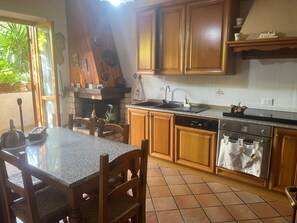 Private kitchen - Villa Pampaloni (Fabrica di Roma)