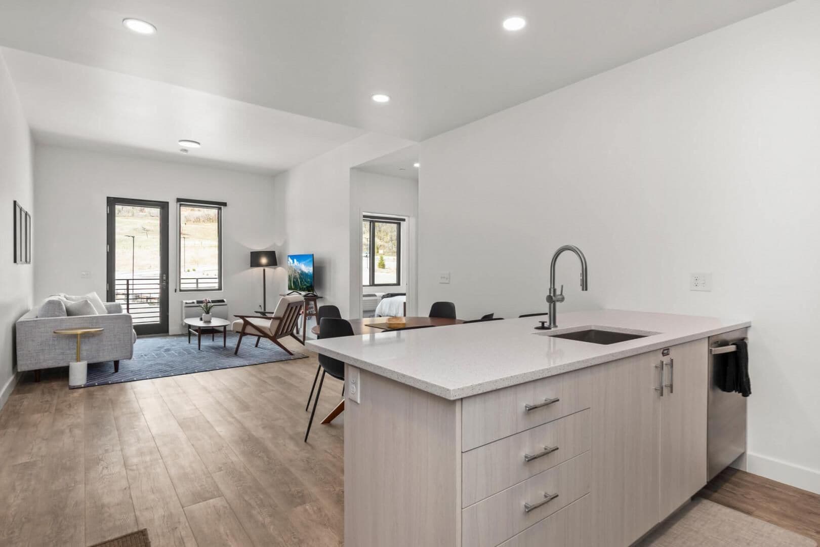 Apartment | Dapur peribadi | Peti sejuk, ketuhar, dapur, mesin basuh pinggan mangkuk 