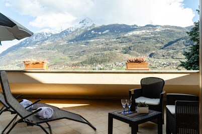 Sarre Skyline Apartment - Relaxation in Aosta Valley