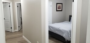 4 habitaciones, tabla de planchar con plancha, wifi y ropa de cama 