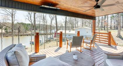 Modern Lake House Retreat w/ Deck on Pickwick Lake