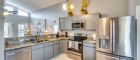 Microwave, dishwasher, cookware/dishes/utensils, paper towels