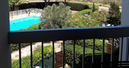 Appartement Cosy Accès Direct a la Plage Parking Sécurisé Terrasse Piscine