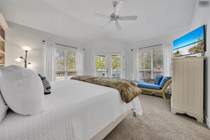 3 chambres, fer et planche à repasser, lit parapluie, Wi-Fi gratuit