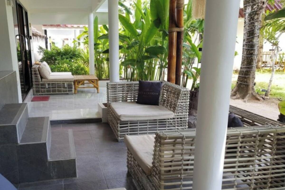 Bungalow Deluxe, 1 cama de matrimonio grande, bañera de hidromasaje, en la zona del jardín | Ropa de cama de alta calidad, wifi gratis, decoración individual