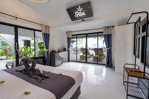 Deluxe Bungalow, 1 King Bed, Terrace, Sea Facing | Premium bedding, individually decorated, individually furnished - El pillax lanta resort (Ko Lanta)