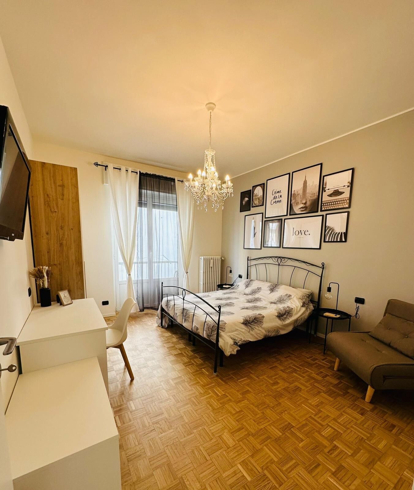 2 Schlafzimmer, Schreibtisch, Bügeleisen/Bügelbrett, WLAN