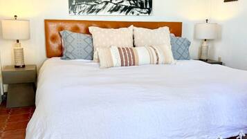 3 habitaciones, escritorio, wifi y ropa de cama