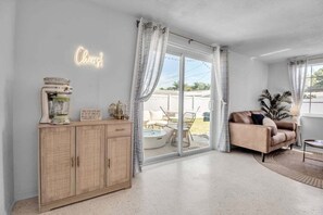 Smart TV, fireplace, books, stereo - Family-Friendly Madeira Beach Retreat w/ Backyard Oasis, Mini Golf & Outdoor Bar (Seminole)