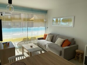 Smart TV - T2 Cabine Bord DE MER ET VUE MER SUR L'ile DE Porquerolles (La Londe-les-Maures)