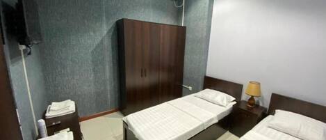 1 slaapkamer, een strijkplank/strijkijzer, wifi, beddengoed