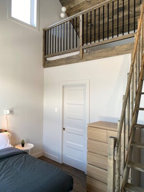 3 chambres, fer et planche à repasser, Wi-Fi, draps fournis