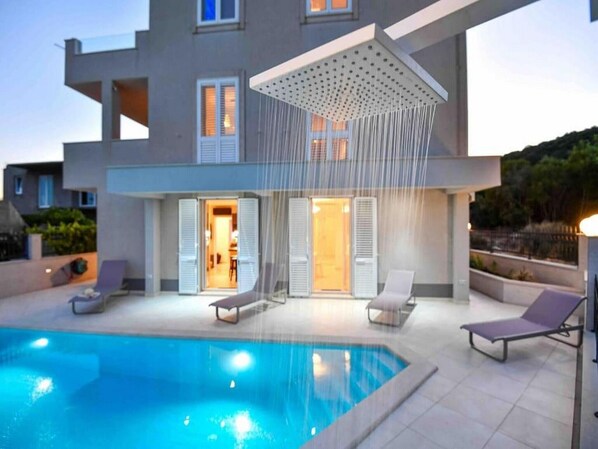 Pool - Buena Vista - Two Bedroom HH with Swimming pool (Pobrezje)