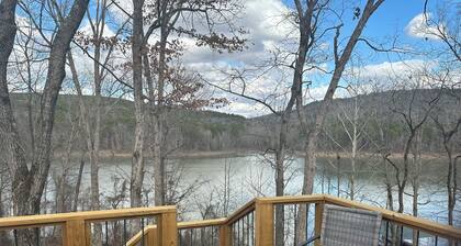 Lake Getaway at The Canyon