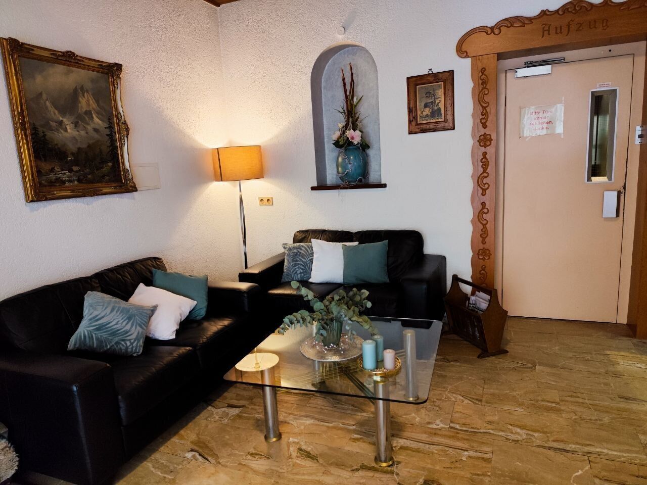 Unsere Lobby