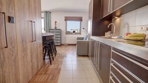 م طبخ صغير خاص
