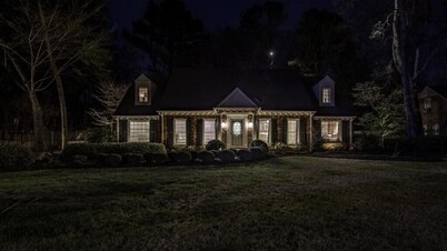 Kirby House: Sleeps 16, King bed, Hot Tub, Game Rooms, Gym, Gated/Free Parking