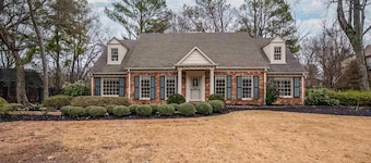 Kirby House: Sleeps 16, King bed, Game Rooms, Gym, Gated/Free Parking