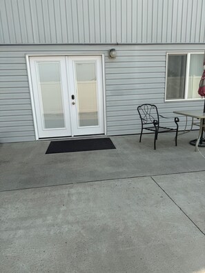 Outdoor dining - Canyon View (Lewiston)