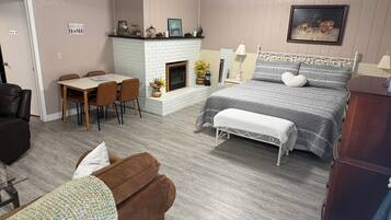 1 Schlafzimmer, Bügeleisen/Bügelbrett, Reisekinderbett, kostenloses WLAN