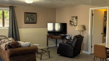 1 makuuhuone, silitysrauta/-lauta, ilmainen Wi-Fi, vuodevaatteet