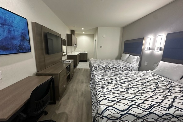 Suite junior, 2 camas de matrimonio, cocina básica | 1 dormitorio, ropa de cama de alta calidad, colchones viscoelásticos