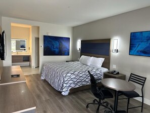 1 soverom, sengetøy av topp kvalitet, memory foam-senger og skrivebord