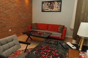 豪華公寓 | 高級寢具、房內夾萬、書桌、手提電腦工作空間