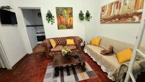 Family Cabin | Living room