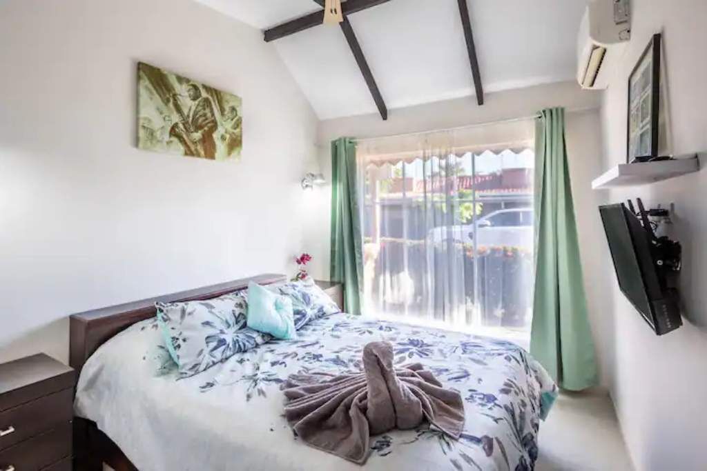 1 chambre, bureau, Wi-Fi gratuit, draps fournis