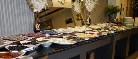 客室内のダイニングエリア