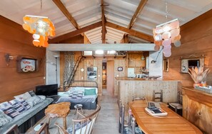 3 soverom, wi-fi (inkludert) og sengetøy