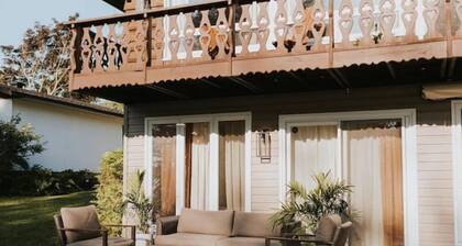 Cottage • Hot Tub + Sauna {Golf}