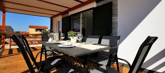 Hermosa casa en Murter
