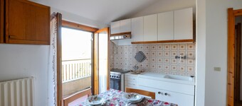 Pet friendly apartment in Tavarone