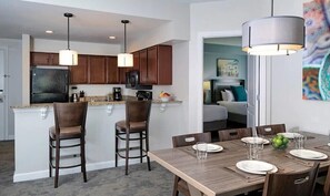 Fridge, microwave, oven, stovetop - The Wonderful La Cascada Resort in Beautiful San Antonio during Fiesta Week!  (San Antonio)