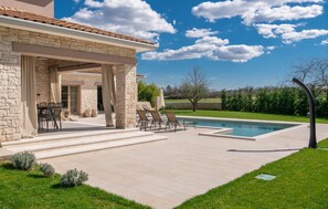 Pool - Lovely home in Grzici (Grzici)