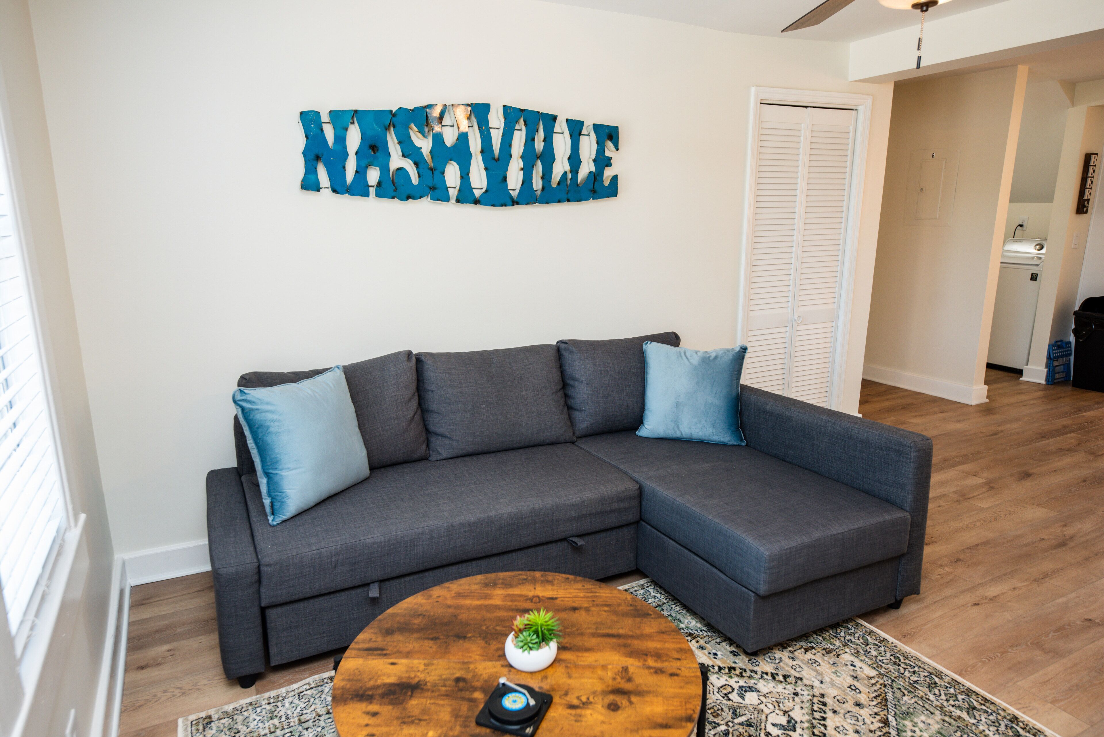 Newly Renovated, 2 BR Nashville 