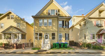Medford Apartment Rental, 5 Mi to Downtown Boston