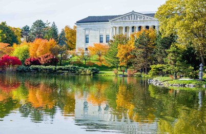 The Victorian on South Park • Sleeps 6