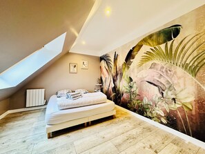 3 chambres, fer et planche à repasser, Wi-Fi gratuit, draps fournis