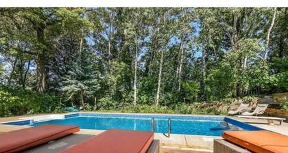 Private Pool Huge house